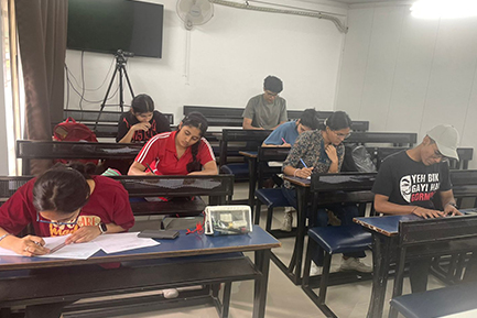 Best Commerce Coaching Class in Camp and Undri Pune